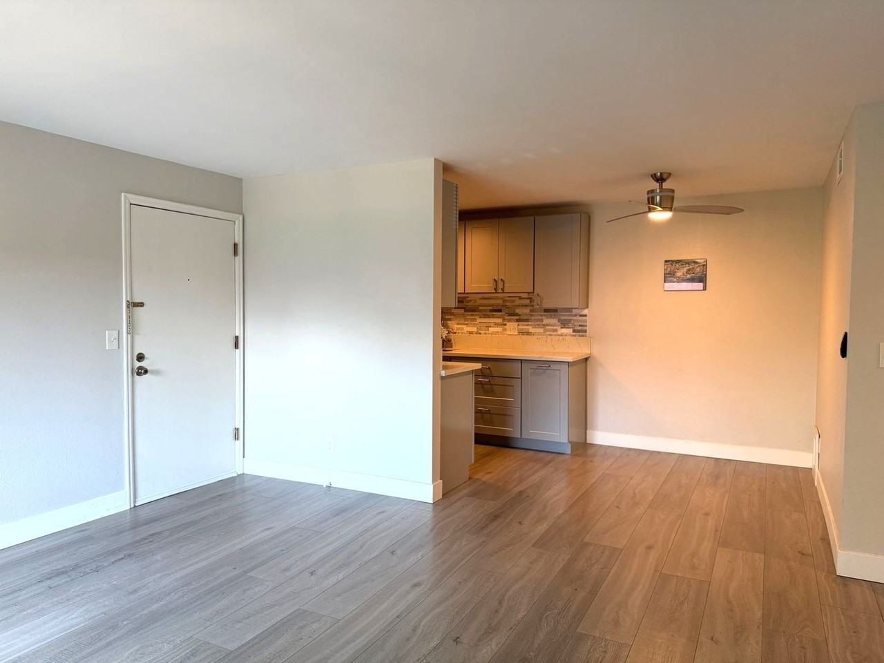 3250 Oneal Cir #B25 - Photo 3 of 13