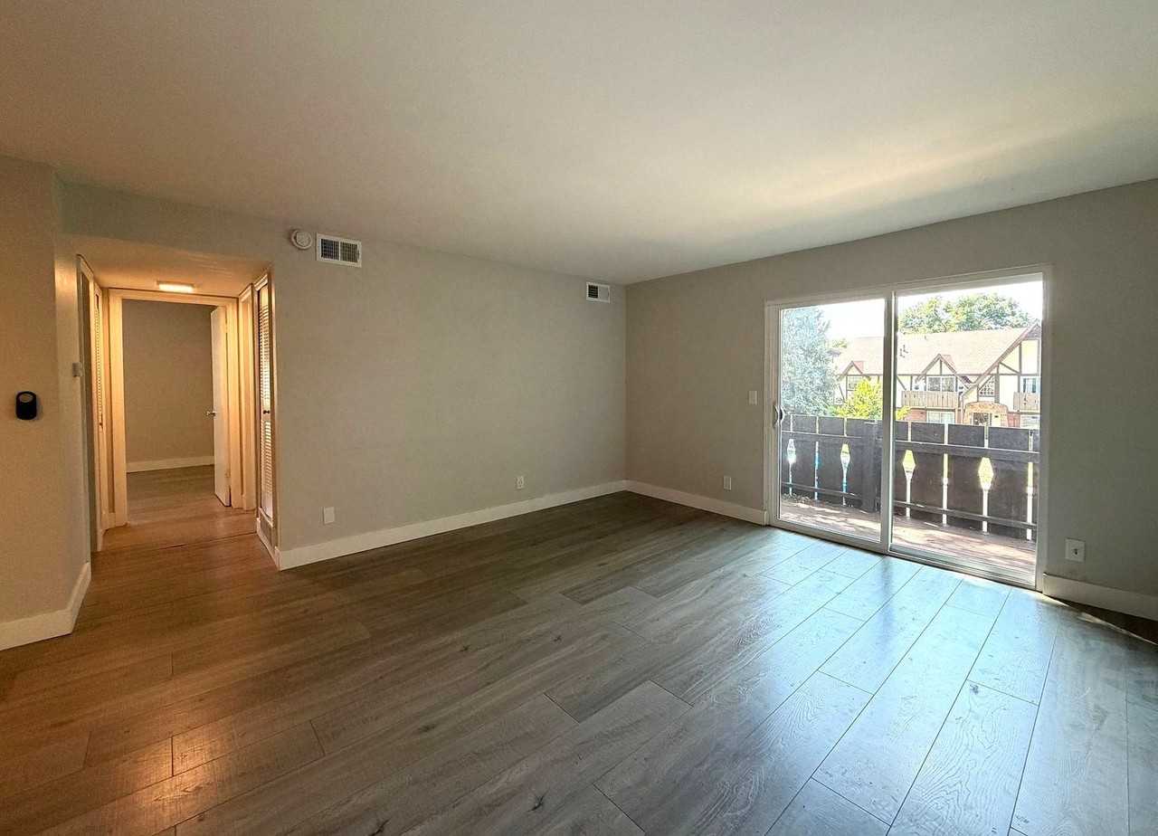 3250 Oneal Cir #B25 - Photo 7 of 13