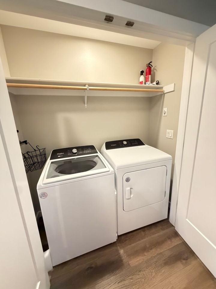 123 E 9th Ave #18 - Photo 4 of 13