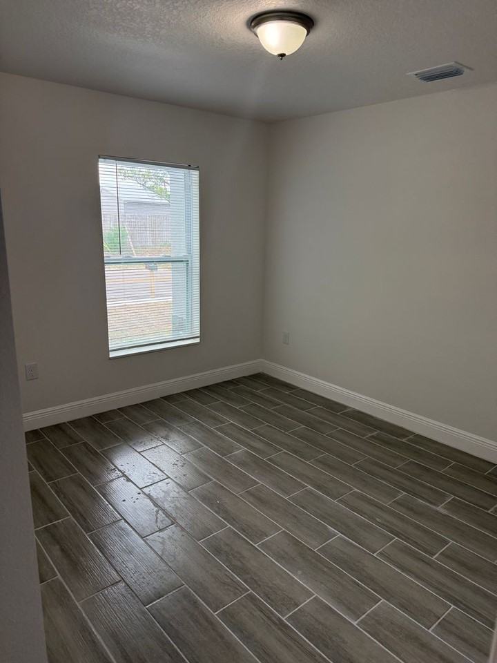 11227 Zimmerman Rd - Photo 7 of 12