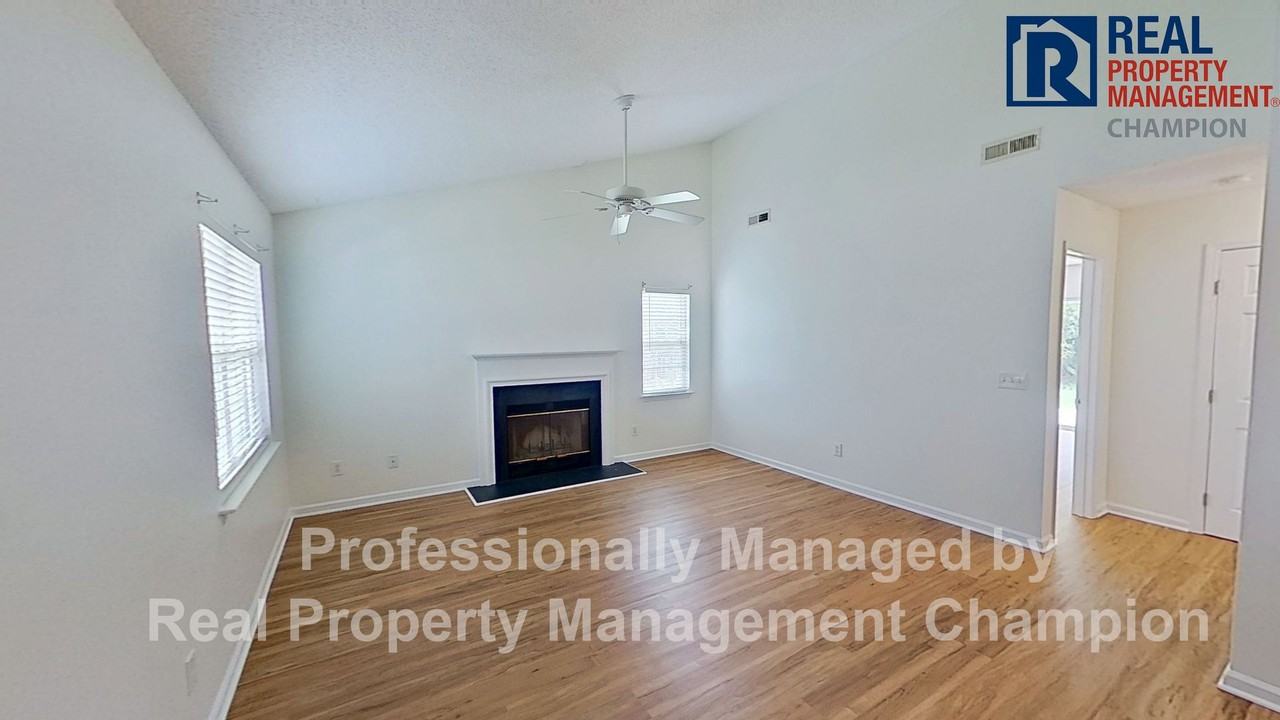 2311 Sapling Cir - Photo 3 of 22