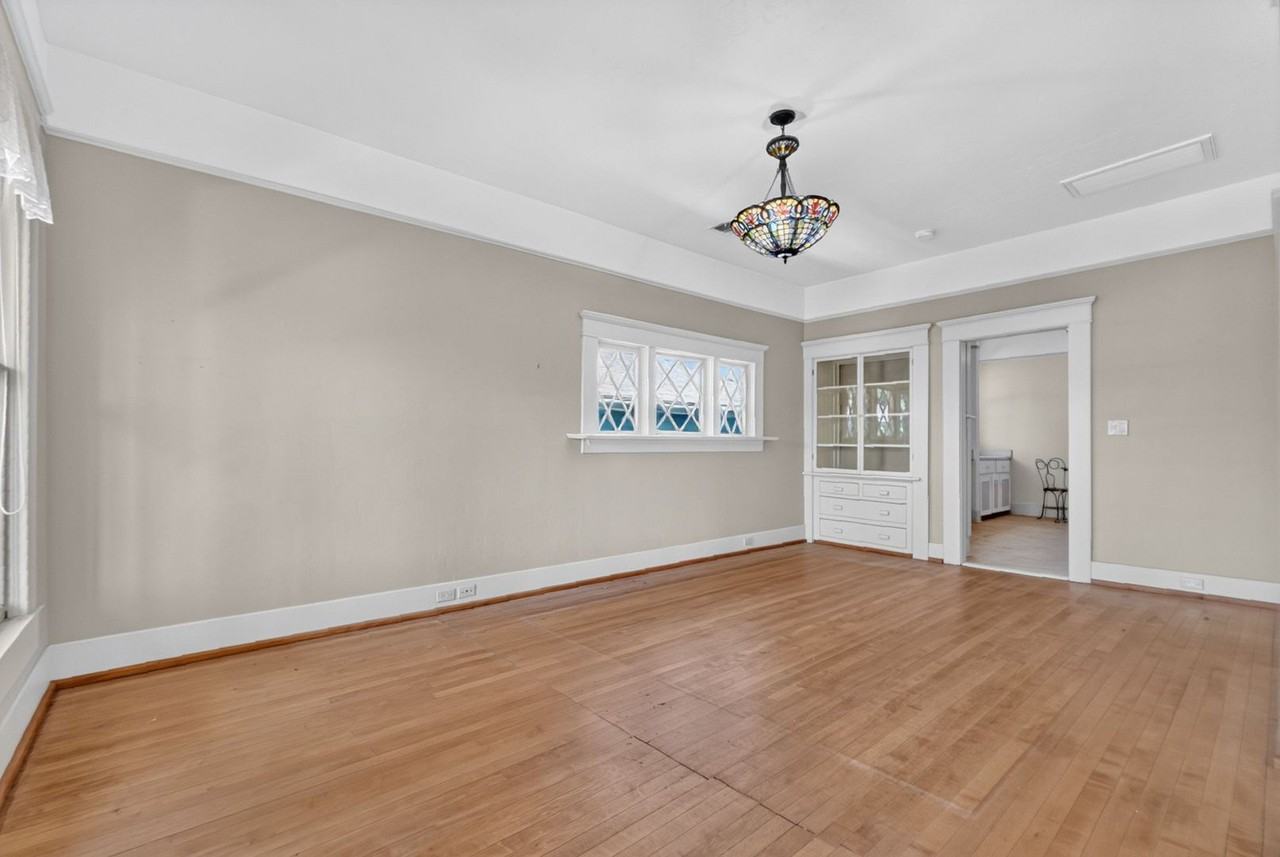 215 S Marina St - Photo 7 of 45