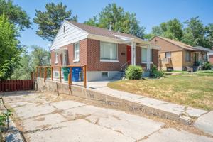 featured image of 2941 Madison Ave
