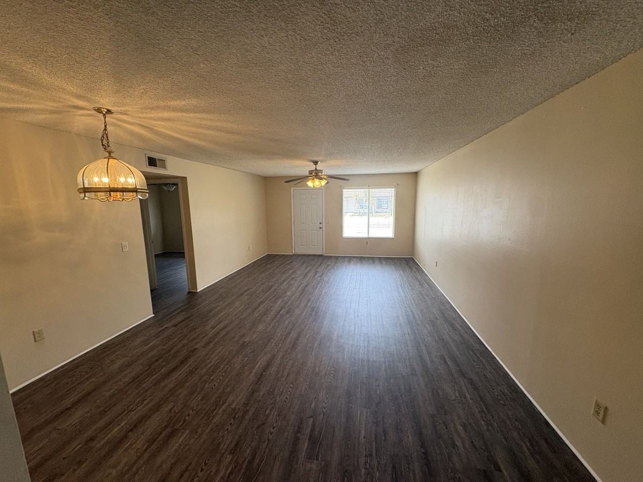 710 W Rosewood Ln - Photo 3 of 11