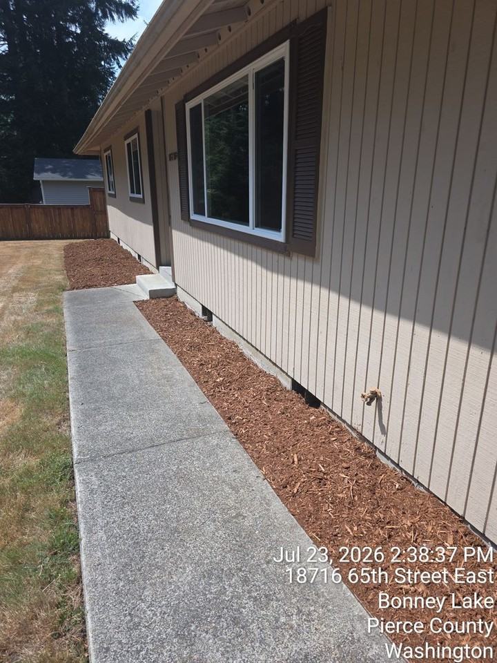 18716 65th St E - Photo 2 of 28