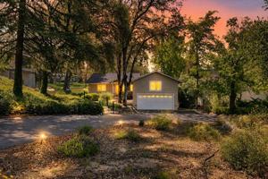 featured image of 11035 Lakeshore S