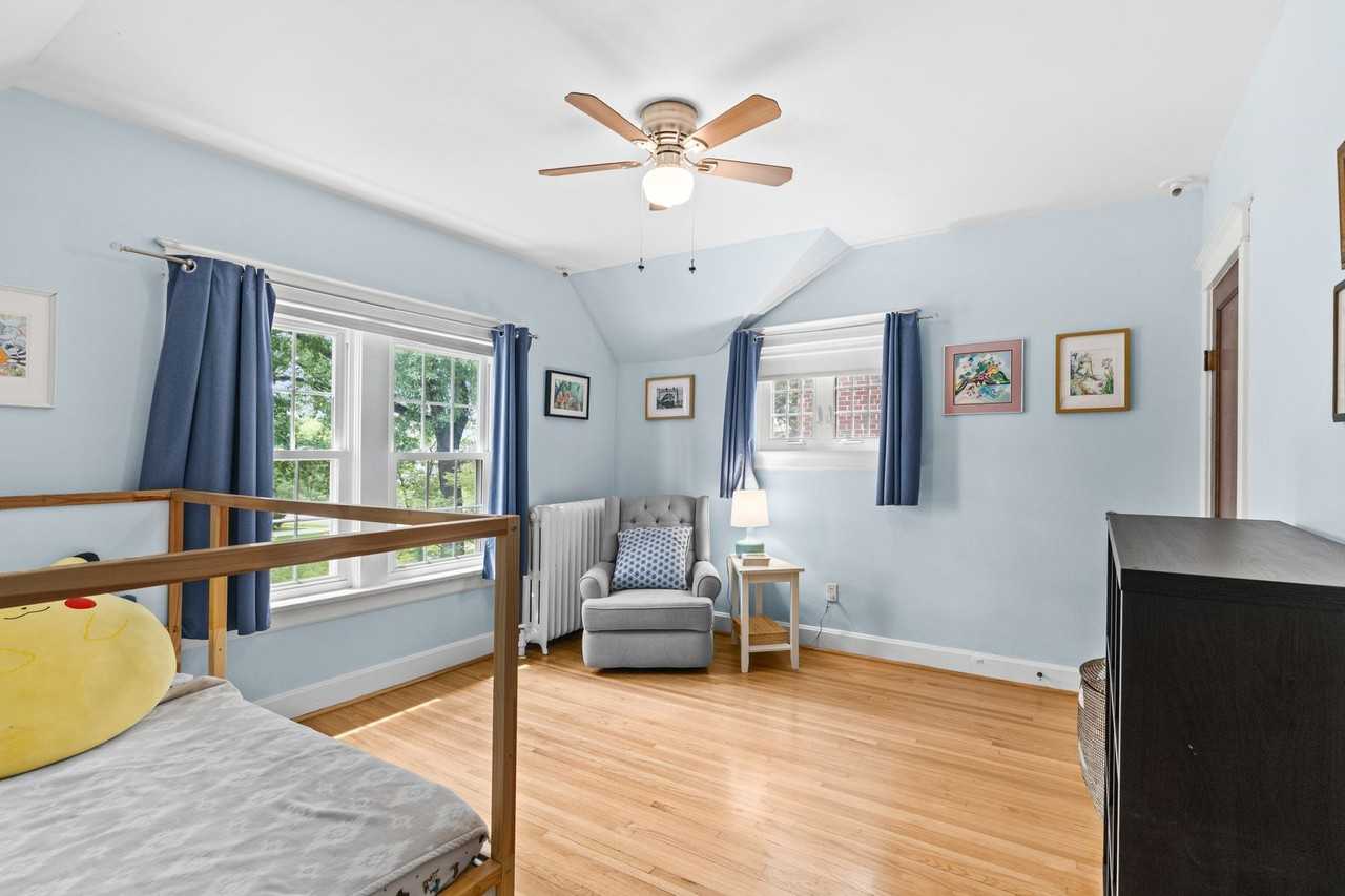 7487 Kingsbury Blvd - Photo 2 of 29