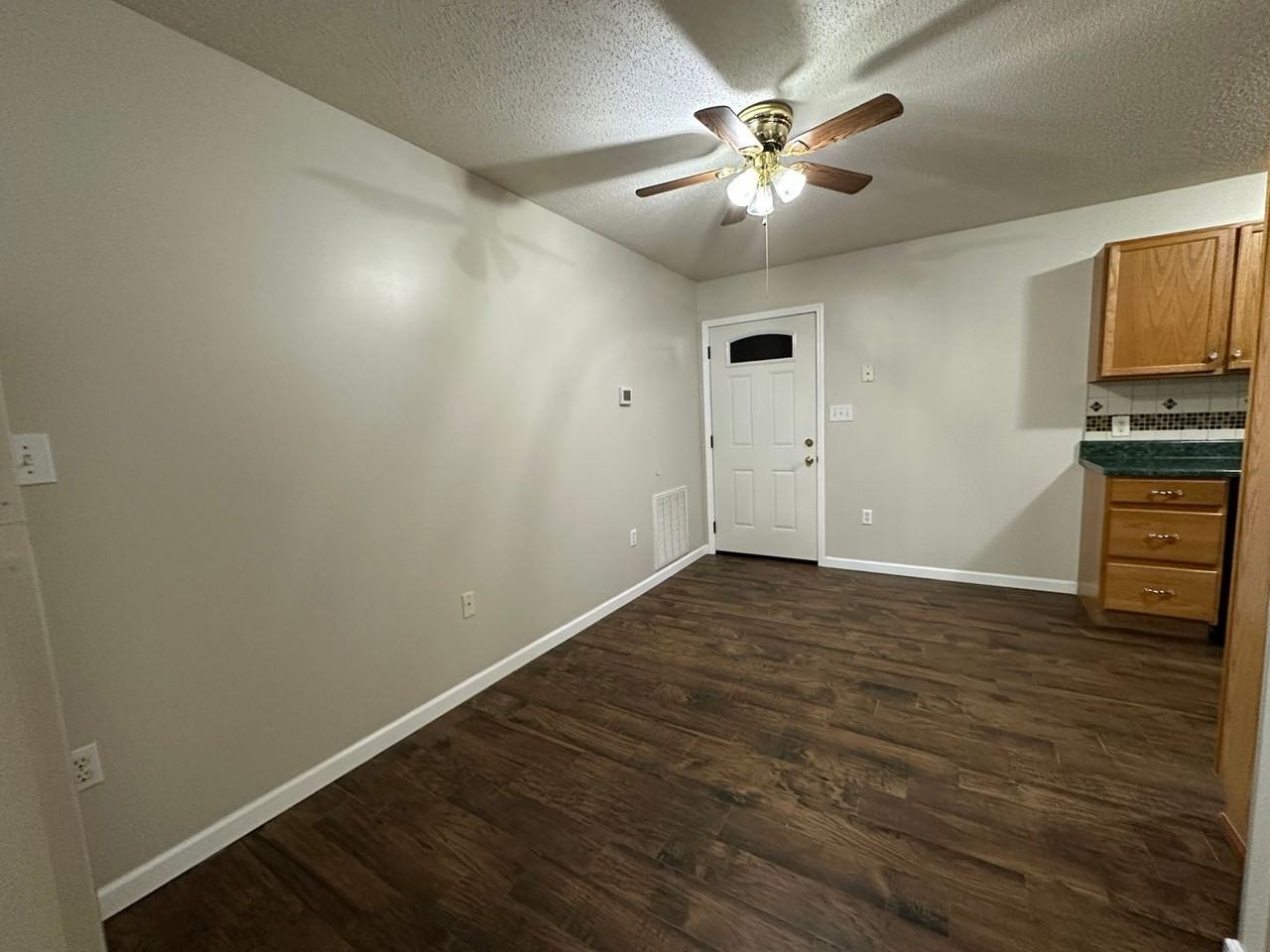 256 Dumplin Ln - Photo 5 of 24