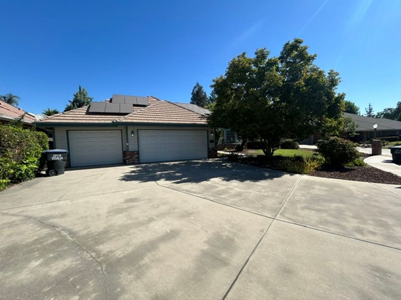5730 W Laura Ct - Photo 2 of 50