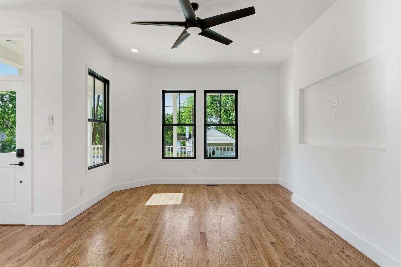 1111 Petway Ave - Photo 6 of 28
