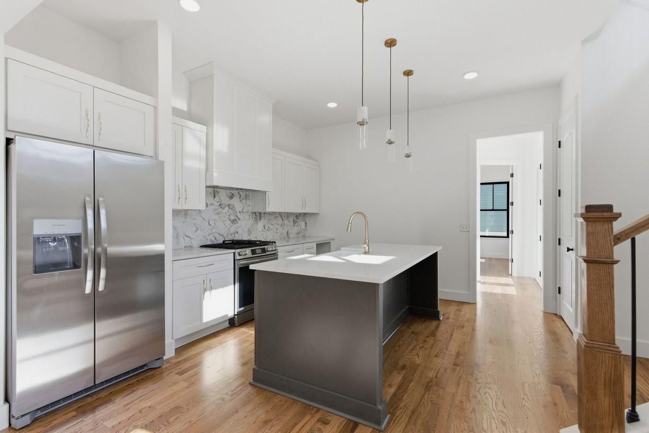 1111 Petway Ave - Photo 7 of 28