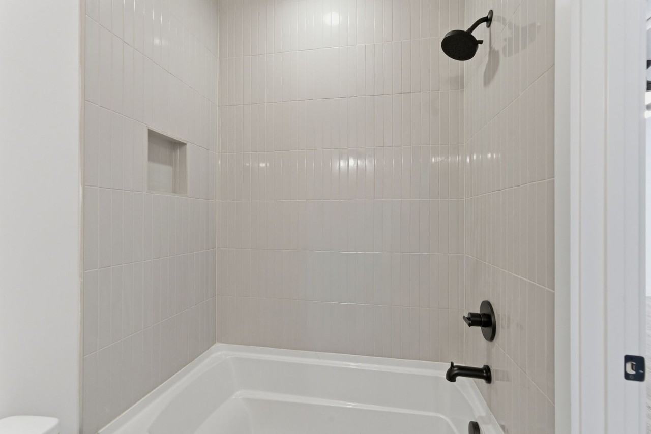 914 N 12th St - Photo 6 of 7