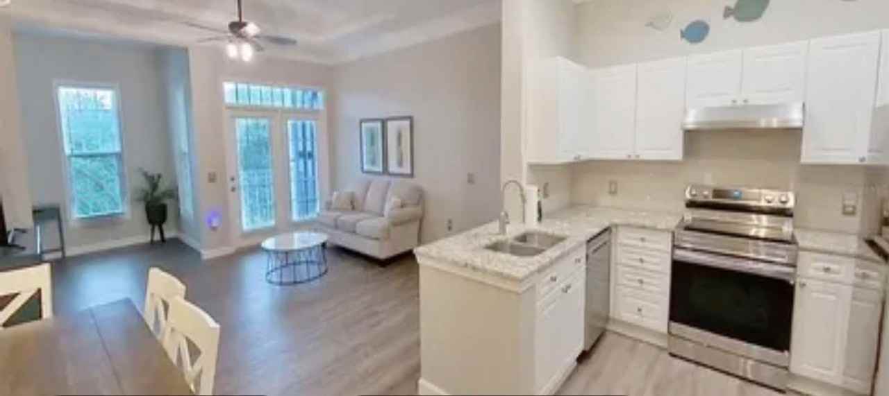 315 Grand Magnolia Ave - Photo 3 of 4