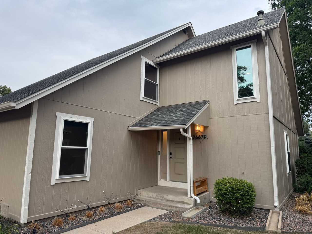 2667 S Xanadu Way #F - Photo 4 of 23