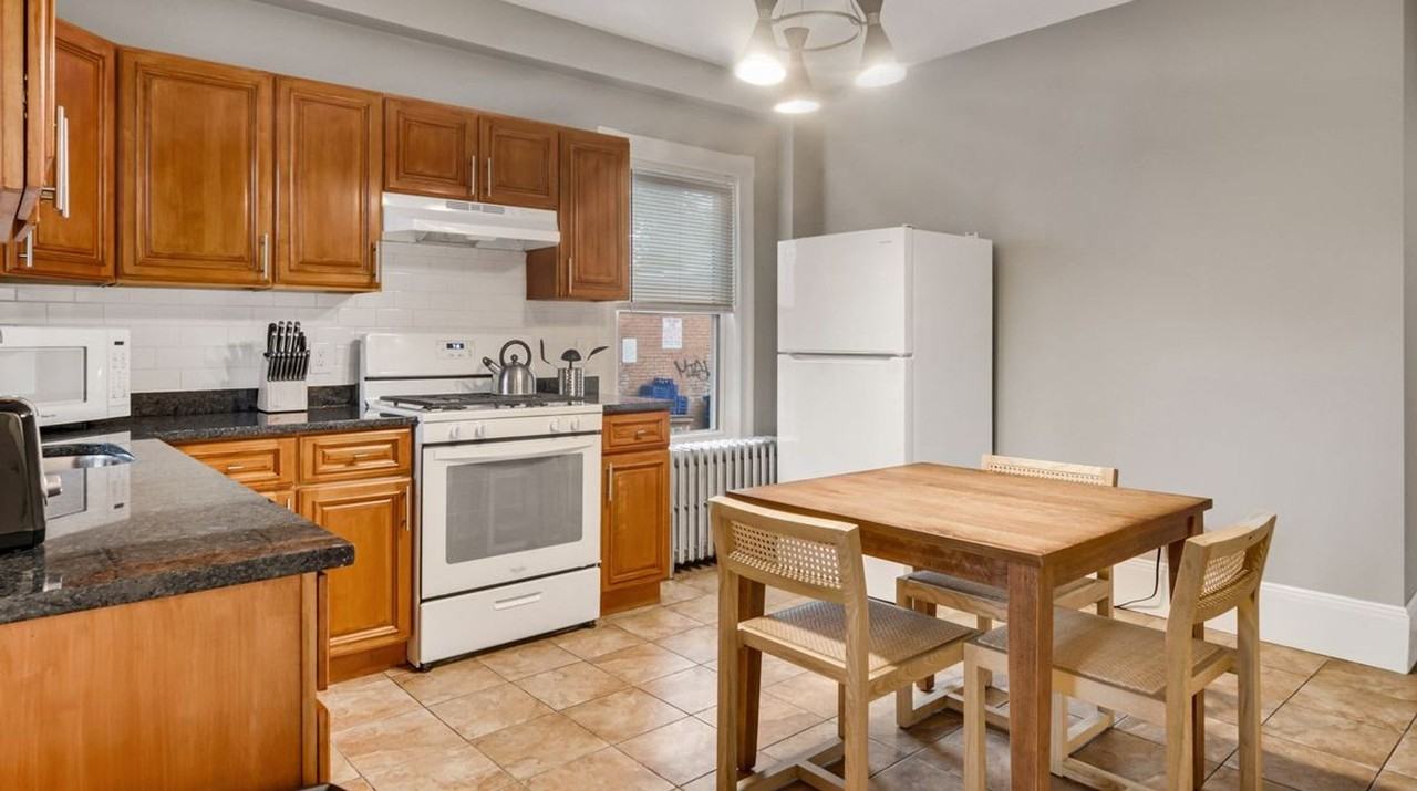 23 Alcott St - Photo 2 of 17