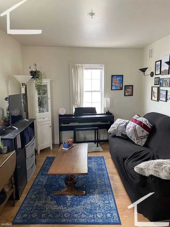 36 Raymond St - Photo 4 of 11