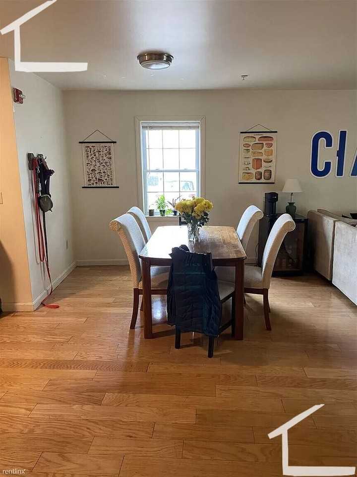 36 Raymond St - Photo 6 of 11