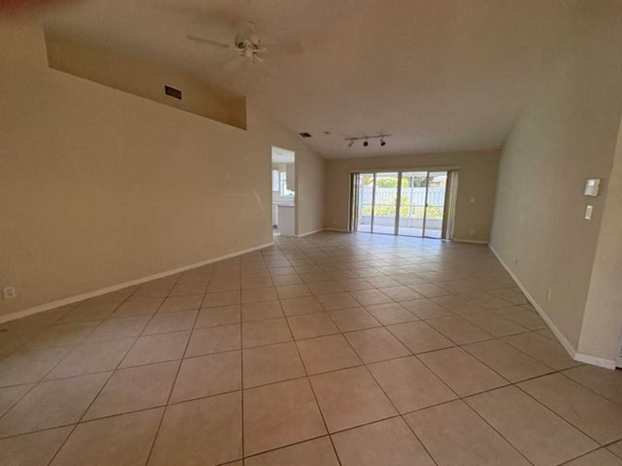 3572 Sahara Springs Blvd - Photo 4 of 12