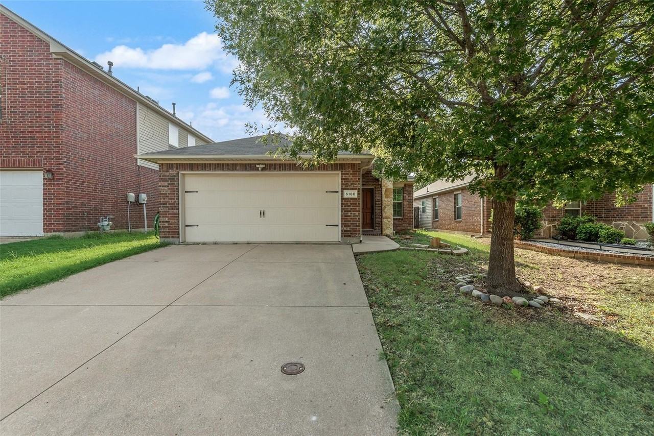 5160 Britton Ridge Ln - Photo 2 of 19