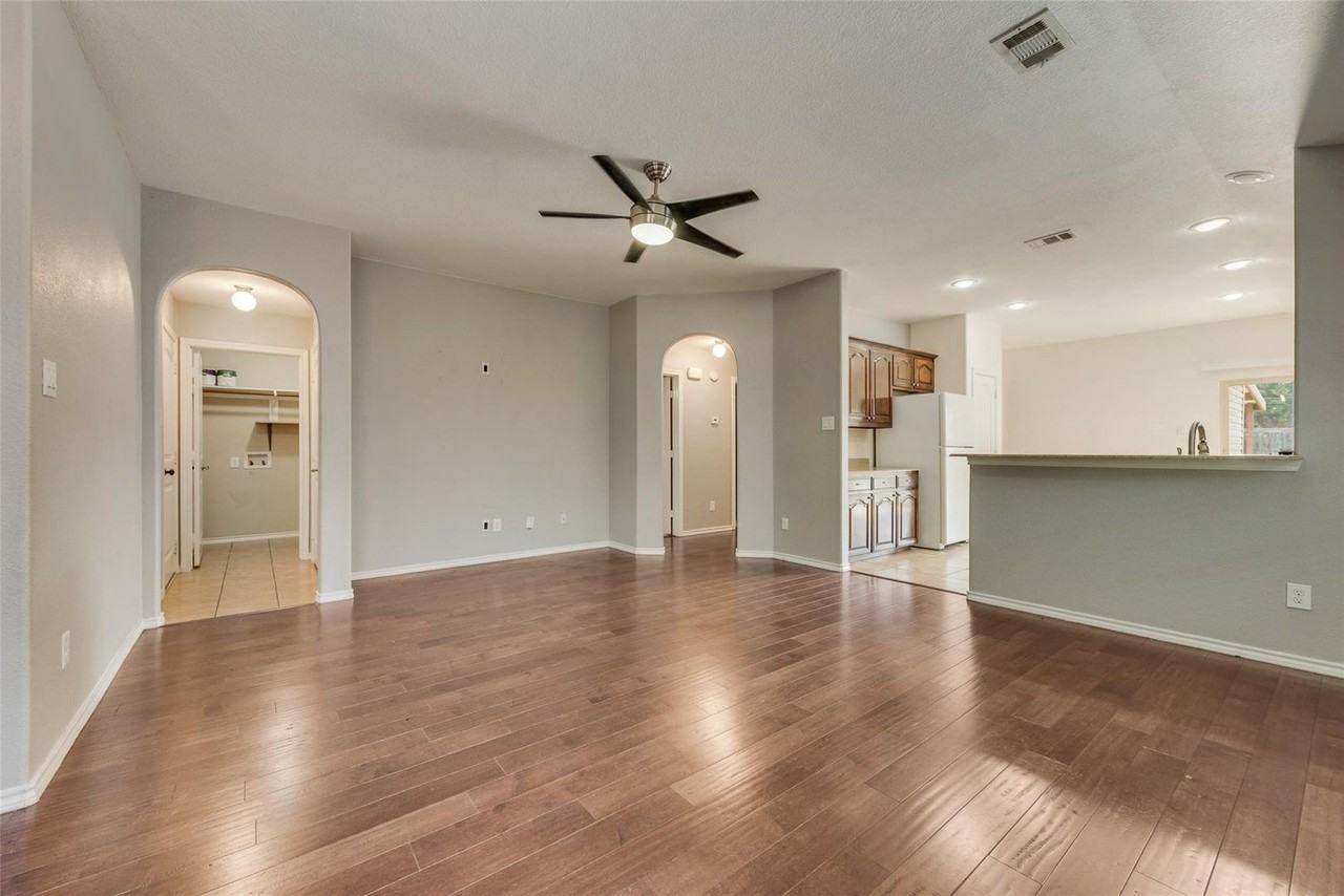 5160 Britton Ridge Ln - Photo 4 of 19