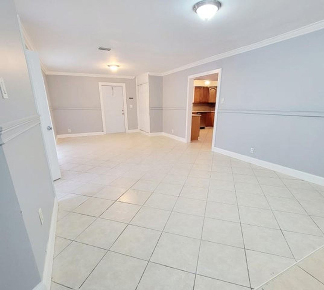 2021 Nw 64th Ave #A - Photo 3 of 15