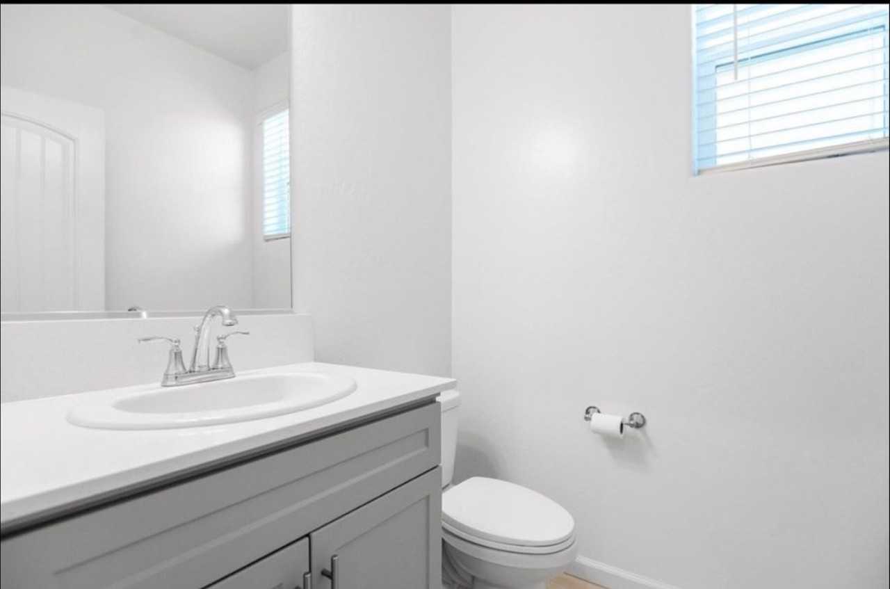 3049 N Dudley St - Photo 7 of 21