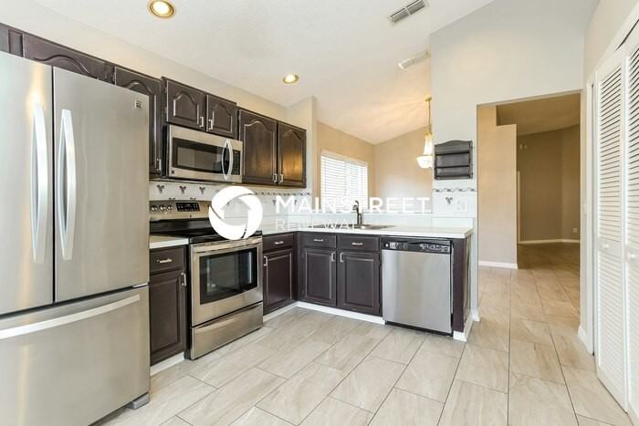 1916 Piedmont Park Blvd - Photo 5 of 16