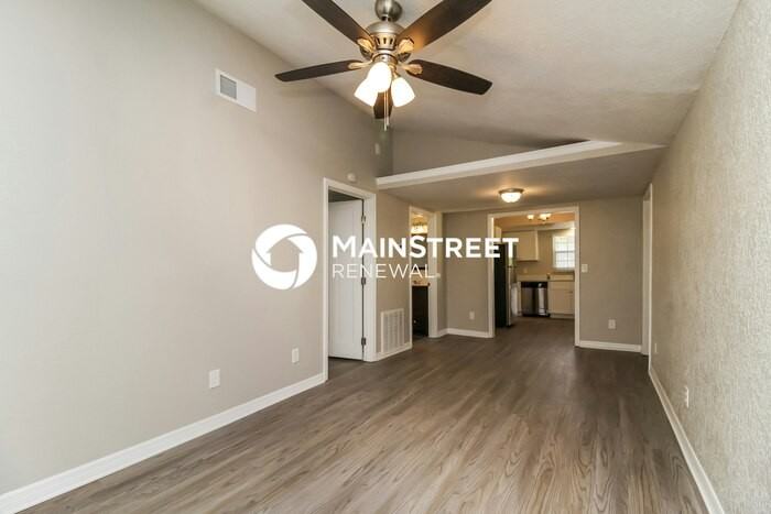 1220 Moton Ave - Photo 3 of 16