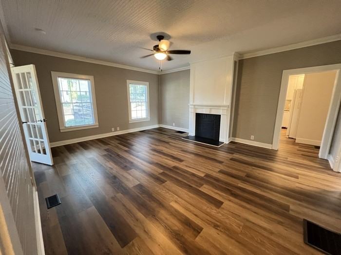 113 Ervin St - Photo 2 of 24