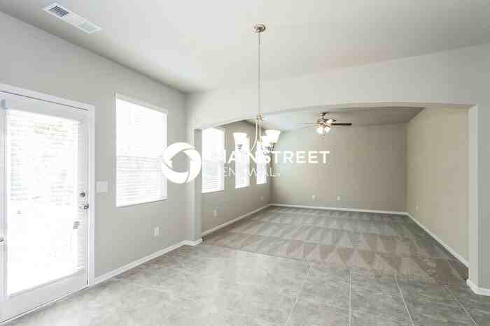 205 W Bridge Park - Photo 6 of 15