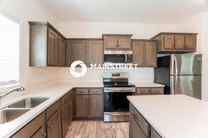 851 17th Ave S - Photo 5 of 16