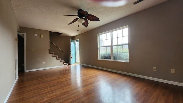 1700 Lone Oak Rd #19 - Photo 2 of 5