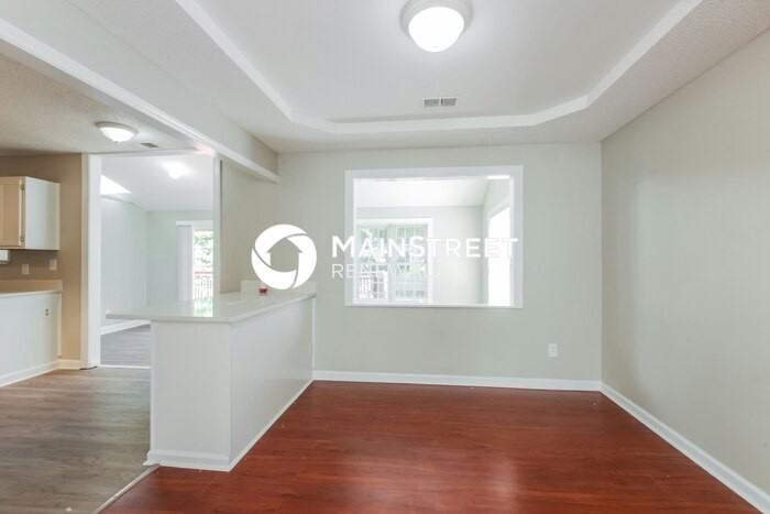 13841 Poppleton Ct - Photo 6 of 17