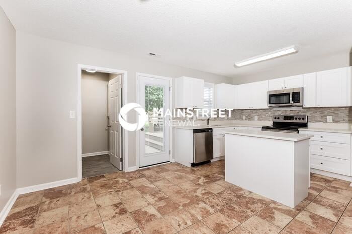 1714 Crag Burn Ln - Photo 6 of 17