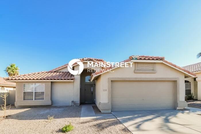12509 W Palm Ln - Photo 2 of 16