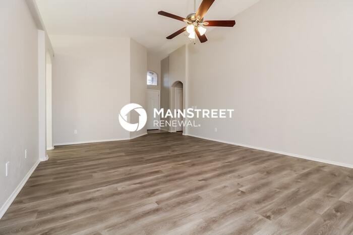 12509 W Palm Ln - Photo 4 of 16