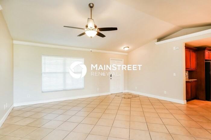 2131 Nw 17th Ave - Photo 5 of 16
