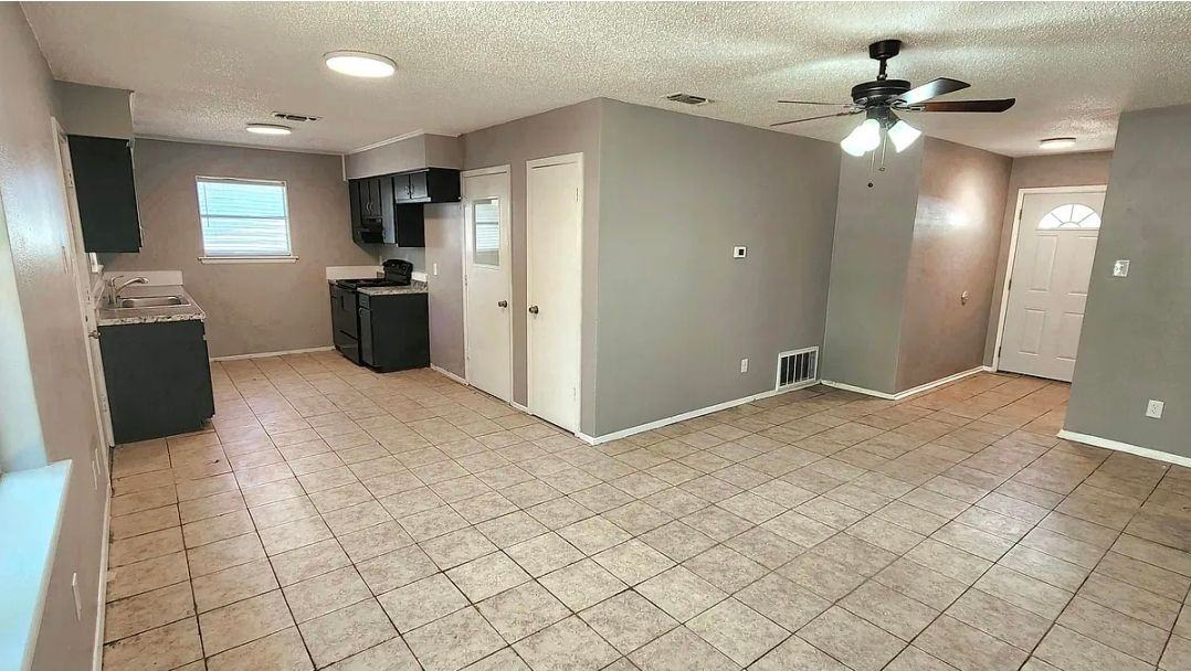 822 Lake View Rdg - Photo 3 of 18