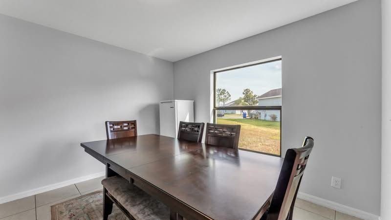 2447 Torrens Dr - Photo 5 of 7