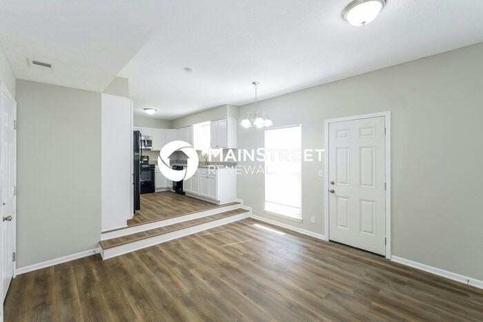 8029 W 149th St - Photo 6 of 18