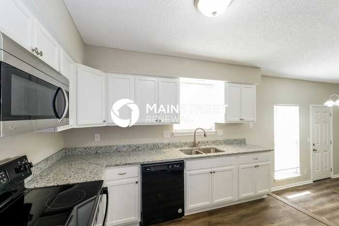 8029 W 149th St - Photo 7 of 18