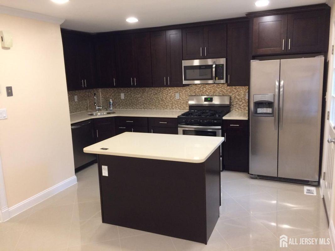 1 Mochen Ct - Photo 2 of 21