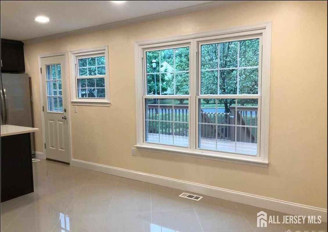 1 Mochen Ct - Photo 4 of 21