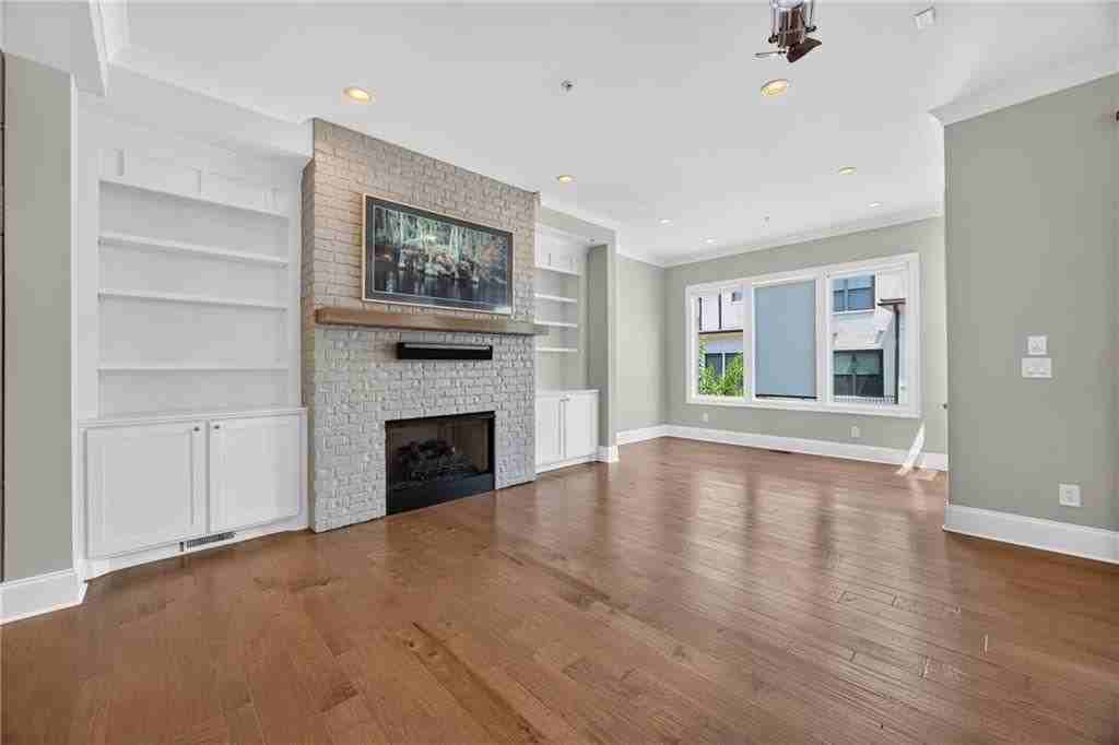 124 W Wieuca Rd Nw - Photo 5 of 25
