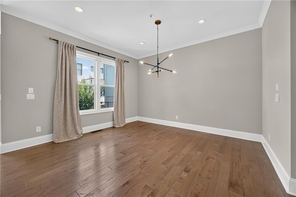 124 W Wieuca Rd Nw - Photo 6 of 25