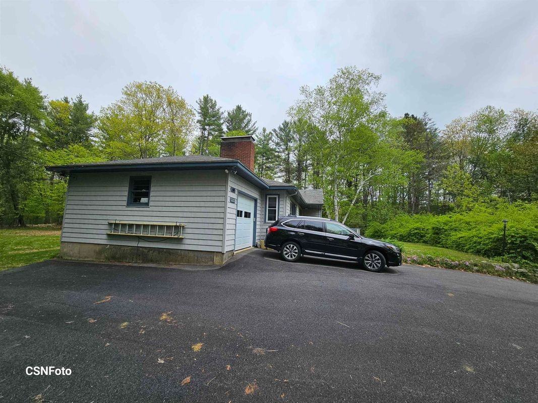 69 Piscataqua Rd - Photo 3 of 17