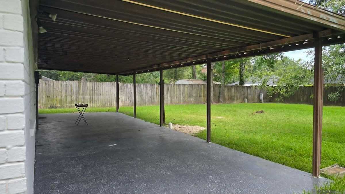 15110 Jester Ave - Photo 6 of 18