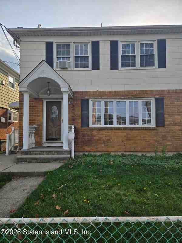 96 Renwick Ave ##1