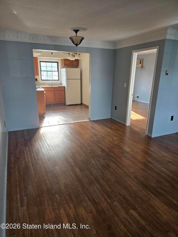 96 Renwick Ave ##1 - Photo 2 of 7