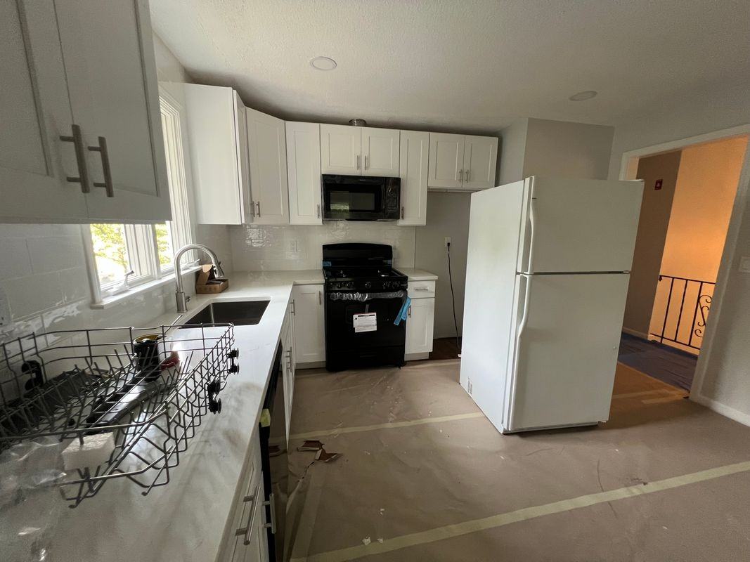 485 Peet St - Photo 5 of 26